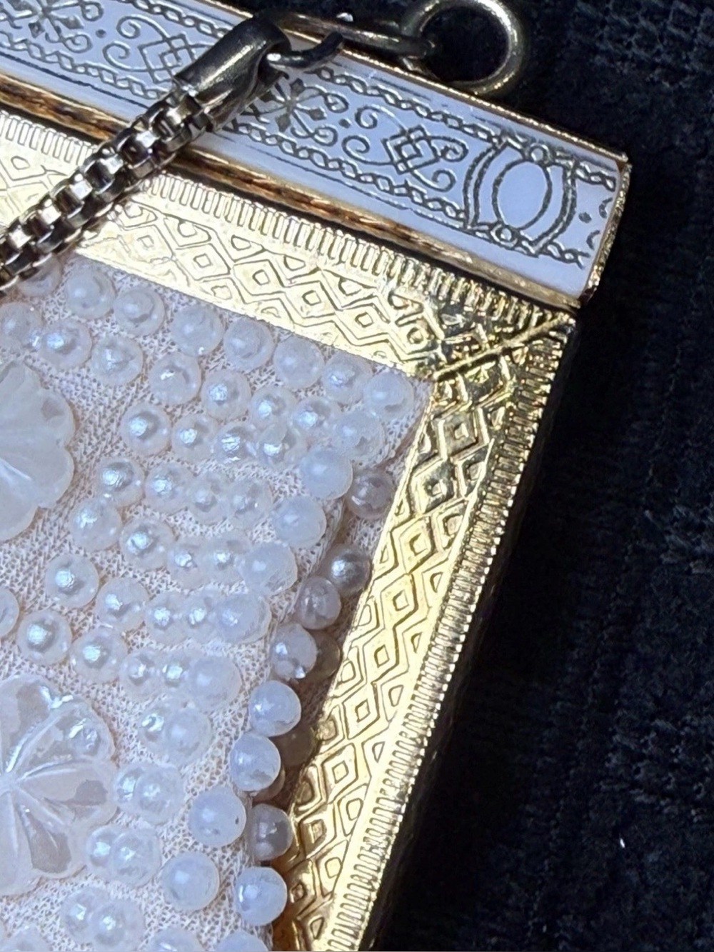 Vintage Evening Bag Ivory Raised Floral Daisies
Shimmery Purse 7x6 Ornate Frame - Picture 4 of 8